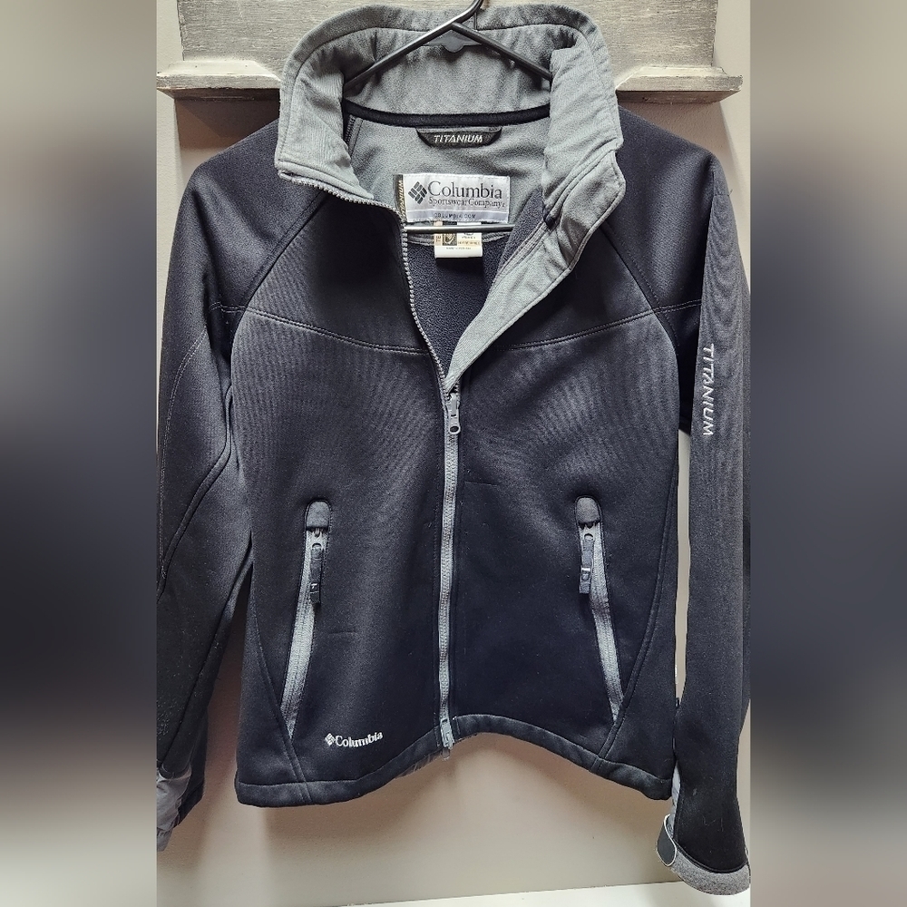 Columbia Titanium jacket xs